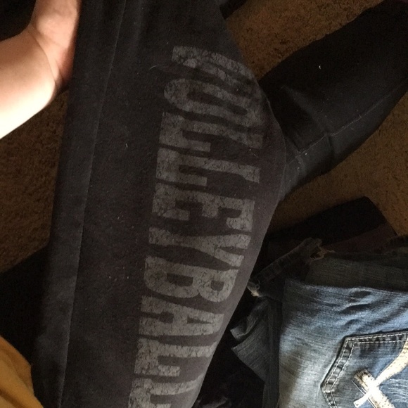 Sweatpants - Picture 2 of 4